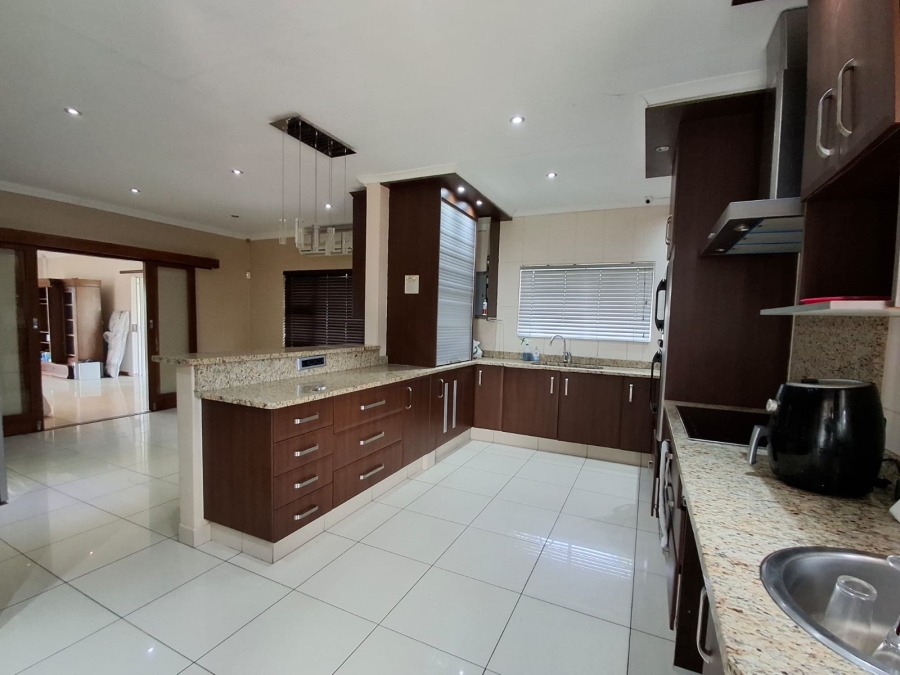 4 Bedroom Property for Sale in Nahoon Valley Park Eastern Cape